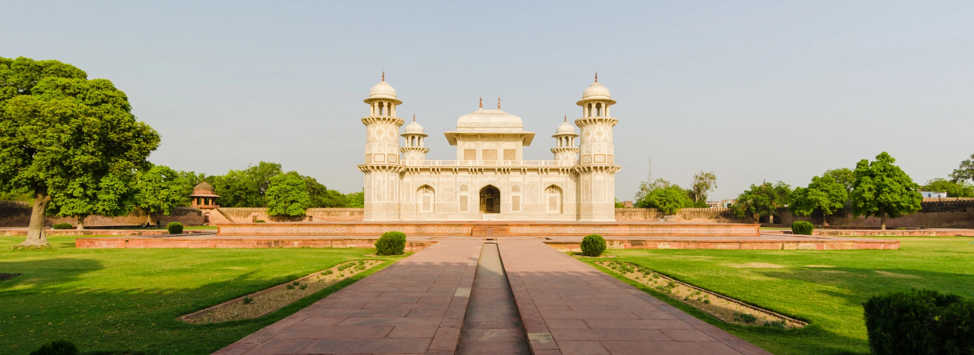 10 Days Golden Triangle Tour with Orchha Khajuraho and Varanasi