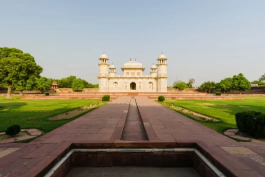 10 Days Golden Triangle Tour with Orchha Khajuraho and Varanasi